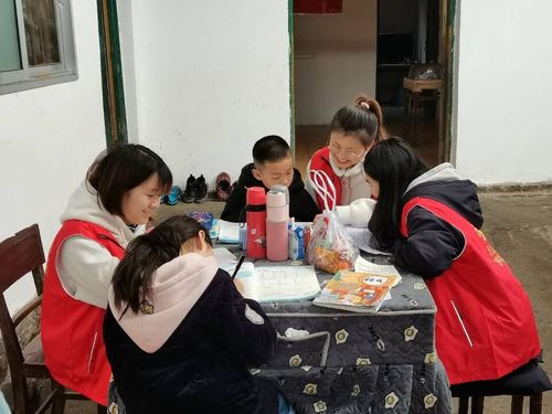 4 人文院茆江桥社区关爱留守儿童和老人活动2