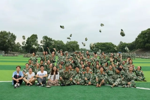 mmexport1512739633928