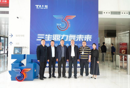 何校长访企拓岗 何校长访企拓岗