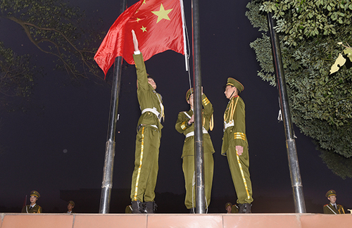 星空app官网举行万人合唱祝福祖国迎接新年