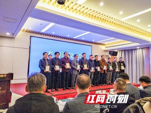 713ead0ea7984f098b95a3a142232b5e 713ead0ea7984f098b95a3a142232b5e